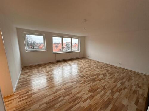 Foto - Helle 1-Zimmer-Wohnung mit Einbauküche, 55 qm