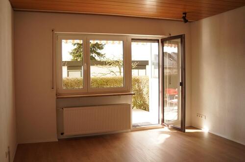 Foto - Renovierte 3-Zimmer-Wohnung mit Terrasse - ruhige Ortsrandlage