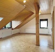 Helle Dachwohnung 2 Zimmer in zentraler Lage - Bad Nauheim