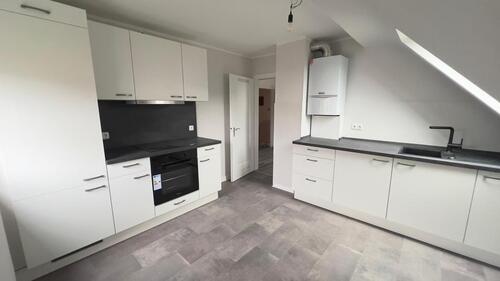 Foto - Erstbezug nach Kernsanierung - 2 Zimmer DG-Wohnung in Bad Homburg