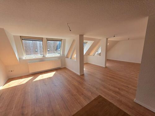Foto - Exklusive, kernsanierte 80m² Dachgeschosswohnung (Loft-Charakter)