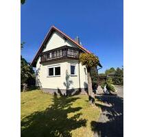 Ruhig gelegenes Einfamilienhaus mit Garage, Balkon & Terrasse - Eilenburg