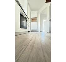 NEU sanierte 4-Zimmer DG Wohnung Balkon EBK zentrale Lage FDS - Baiersbronn