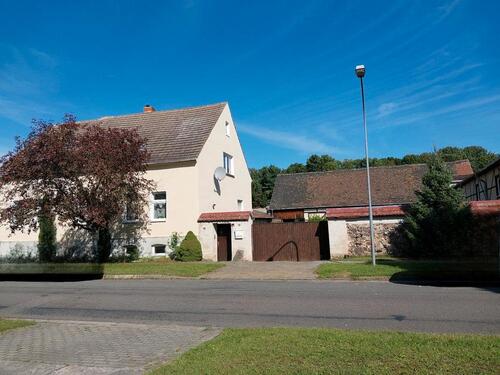 Foto - Vierseitenhof - 230.000,00 EUR Kaufpreis,