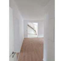 Helle & Moderne 4-ZKB-Wohnung mit 130 m² - Erstbezug nach Kernsanierung - Großrosseln