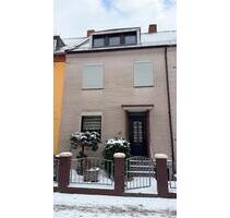 PRIVAT ZU VERKAUFEN HAUS - 320.000,00&nbsp;EUR Kaufpreis, ca.&nbsp; 165,00&nbsp;m&sup2; in Bremen (PLZ: 28239) Gröpelingen