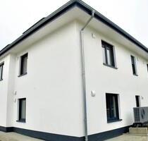 Hochwertiger Erstbezug! Moderne 81 m² Erdgeschosswohnung - Bad Oeynhausen
