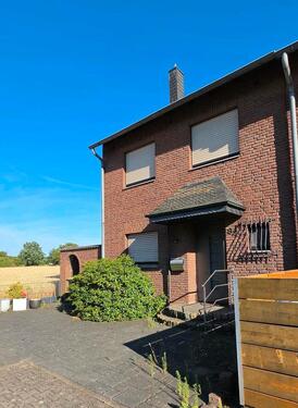 Foto - Reiheneckhaus mit Einstellplatz und Garage