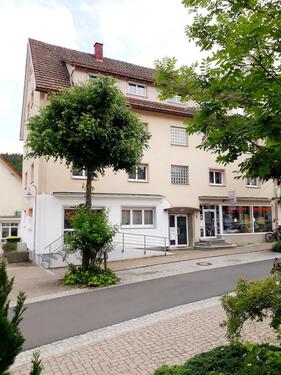 Foto - Zentrale 3-Zimmerwohnung mit großzügiger Dachterrasse