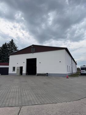 Foto - Stellplatz für Wohnmobile und PKW zu vermieten