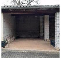 Überdachte Unterstellmöglichkeit z.B. für Wohnwagen - Haßfurt