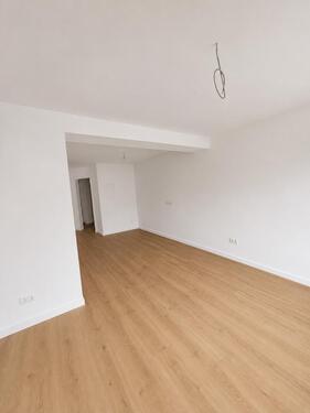 Foto - Moderne 2-Zimmer-Wohnung mit Garten & überdachtem Innenhof