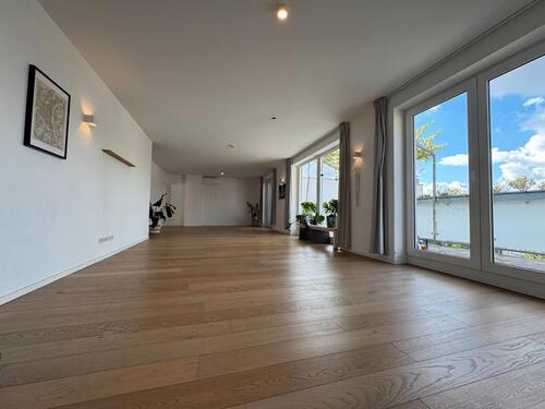 Foto - Provisionsfreie Dachgeschosswohnung mit Südbalkon, Klimaanlage &