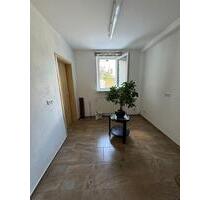 1 Zimmer als MonteurunterkunftWochenendheimfahrer - Offenhausen