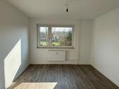 Foto - Renovierte 2-Zimmer-Wohnung mit Balkon