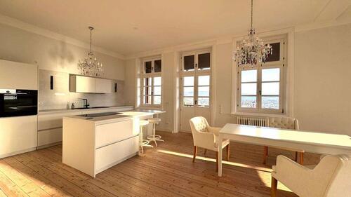 Foto - *Reserviert* Traumhafte 4-Zi.-Wohnung mit herrl. Fernblick ins Kinzigtal -in sanierte Altbau-Villa-