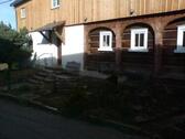 Foto - Vier-Seit-Hof in ruhiger Ortsrandlage