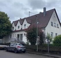 3 Familienhaus 811 qm Grundstück in Leonberg 282 qm Wohnfläche