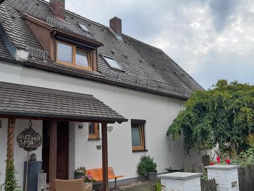 Foto - Doppelhaushälfte mit Garage, Garten in ruhiger Lage
