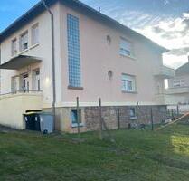 Haus mit zwei Vohnungen - 260.000,00&nbsp;EUR Kaufpreis, in Saarbrücken (PLZ: 66111)