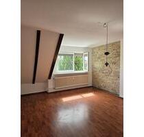 2 Zimmer Dachgeschoss Wohnung in Dreieich Sprendlingen