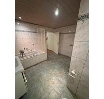 Haus zu vermieten - 1.250,00&nbsp;EUR Kaltmiete, ca.&nbsp; 200,00&nbsp;m&sup2; in Euerdorf (PLZ: 97717)