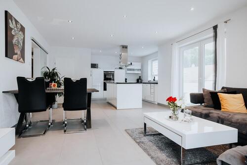 Foto - 3-Zi.-Wohnung inkl. Einbauküche und großer Terrasse ab 01.06.2026 bezugsfrei!