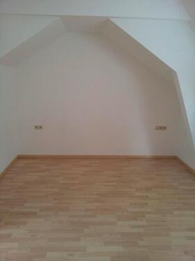 Foto - 2 Zimmer Dachgeschoßwohnung zur Miete in Villingen-Schwenningen