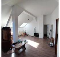 Helle DG-Wohnung (2–3 Zimmer, ca. 80 m²) in Wurzen – ab 01.06