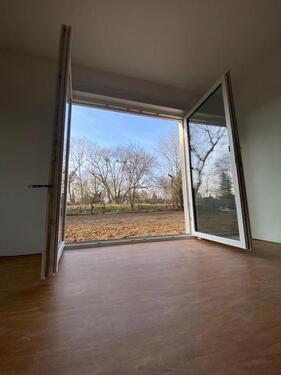 Foto - 4,5 Zimmer-Wohnung mit ca. 350 m² eigenen Garten