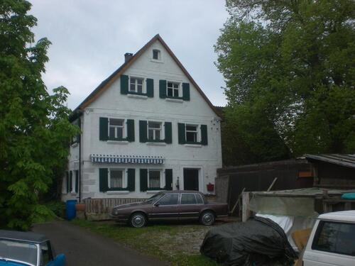 Foto - Bauernhaus Freistehend Grund ums Haus zu Kaufbar.