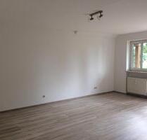 Schönes 1-Zi.-Appartment, DG, in Plattling, von Privat zu verm.