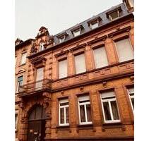 Schöne 2 Zimmer Altbau Wohnung mit Blick auf die Haardt - Neustadt an der Weinstraße
