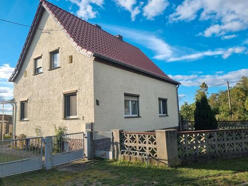 Foto - Einfamilienhaus - 150.000,00&nbsp;EUR Kaufpreis, ca.&nbsp; 100,00&nbsp;m&sup2;