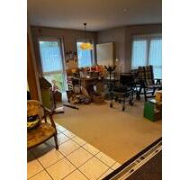 Schöne, helle EG-Wohnung, 3 ZKB mit Südbalkon - Tiefenbach