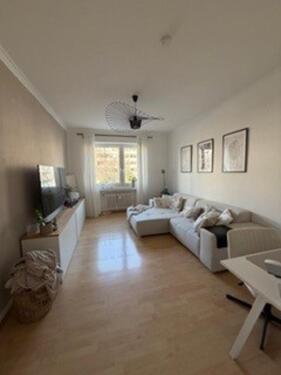 Foto - Lichtdurchflutete Wohnung im beliebten Stadtteil Golzheim !