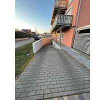 Komfort-Parken in Sennfeld: TG-Stellplatz, Sicher & Trocken