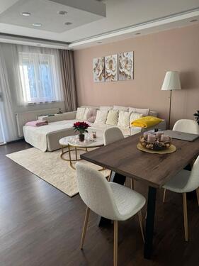 Foto - Moderne 3-Zimmer Wohnung mit Balkon und Stellplatz