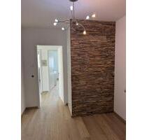 3 Zimmer Wohnung Balkon teilmöbliert Balkon Autostellplatz - Furth im Wald