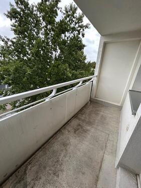Foto - Sanierte 3-Zimmer-Whg. in Chemnitz-mit Balkon und EBK-340 kalt