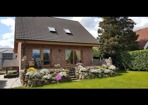 Foto - Schönes freistehendes Einfamilienhaus mit guter Infrastruktur