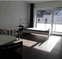 Einzelzimmer Wohnung mit Balkon, Möbliert, Südseite - Leipzig Mitte