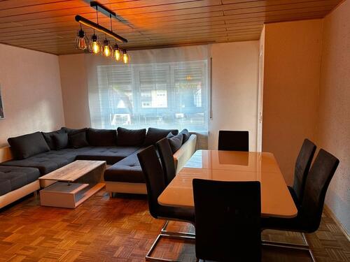 Foto - Helle 4-Zimmer Wohnung mit Balkon und Garage