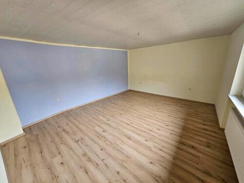 Foto - 5 Zimmer Etagenwohnung zur Miete in Gau-Bickelheim