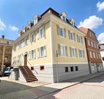 Repräsentatives Büro Praxis in Bad König - gegenüber Therme