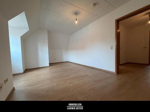 Foto - 1 Zimmer Dachgeschoßwohnung zur Miete in Ingolstadt