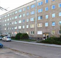 Dessau Nord 3-Raum-Wohnung im 2.OG mit Dusche + Balkon - Dessau-Roßlau