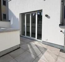 3 Zimmer Wohnung mit Terrasse und EBK K1 - Zentral, nachhaltig, barrierefrei - Neumarkt in der Oberpfalz Altenhof