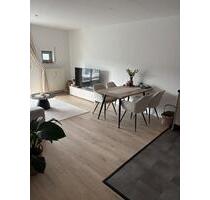 Zur Miete: 2 Zi. Wohnung Reislingen Balkon, Küche, Stellplatz - Wolfsburg Almke