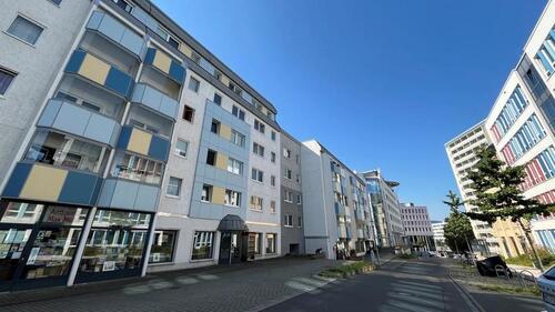 Foto - Ladenfläche neben dem Technischen Rathaus